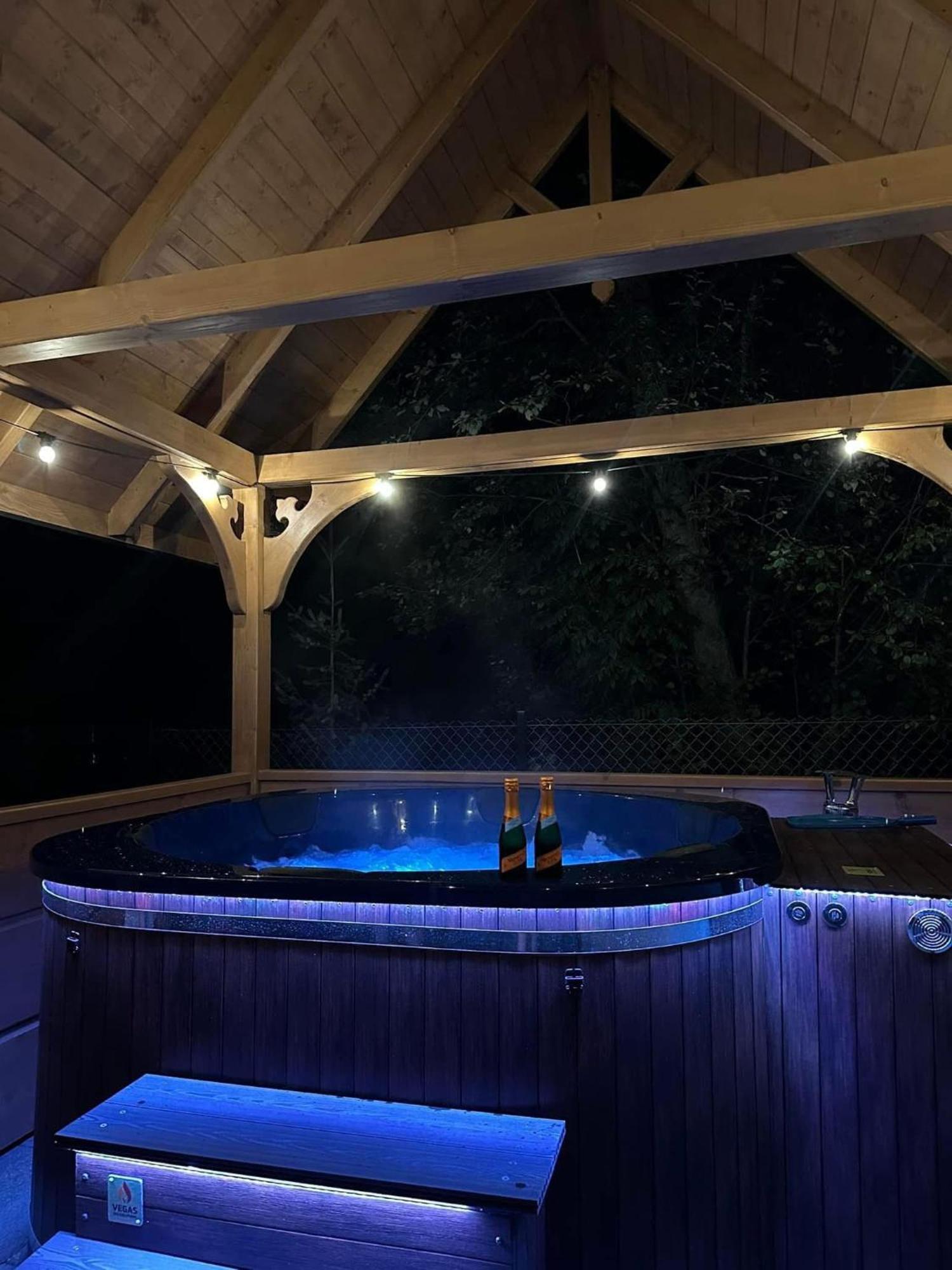 Domki Gawra Z Jacuzzi Zakopane Eksteriør billede