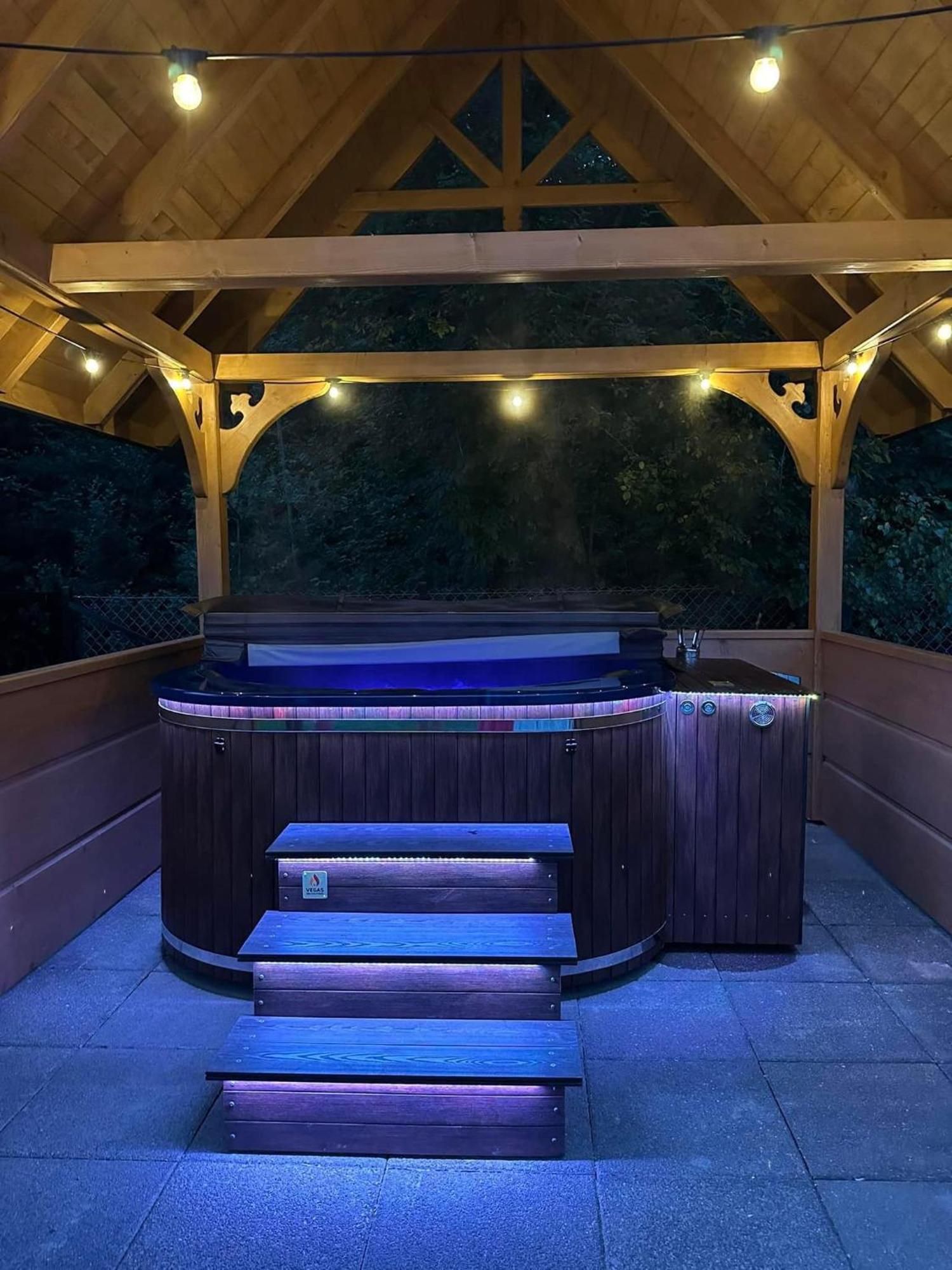 Domki Gawra Z Jacuzzi Zakopane Eksteriør billede